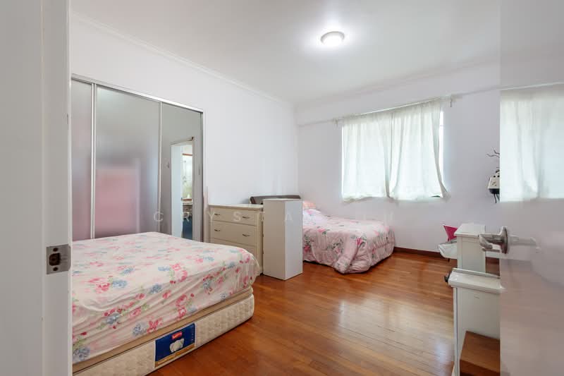 Mera Gardens Corner Terrace For Sale at S$ 4,300,000 | PropertyGuru Singapore