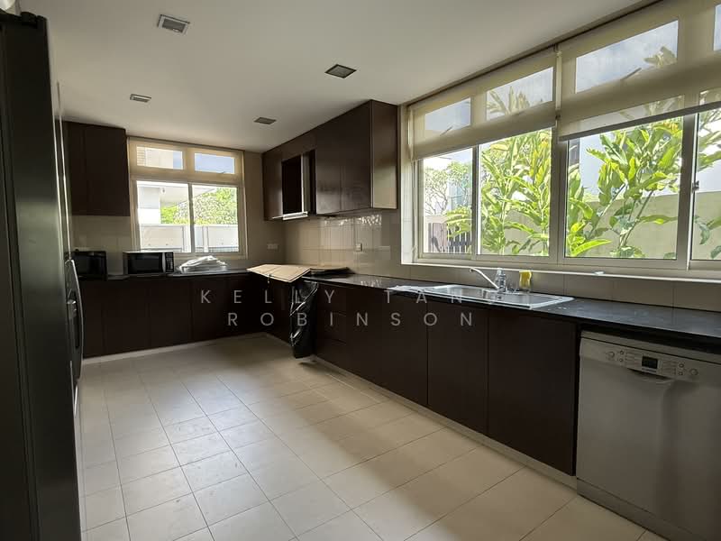 Duchess Avenue, Duchess Avenue, 7 Bedrooms, 4,900 sqft, Detached House For Rent, by Kelly Tang Robinson, 500081783 - PropertyGuru.com.sg