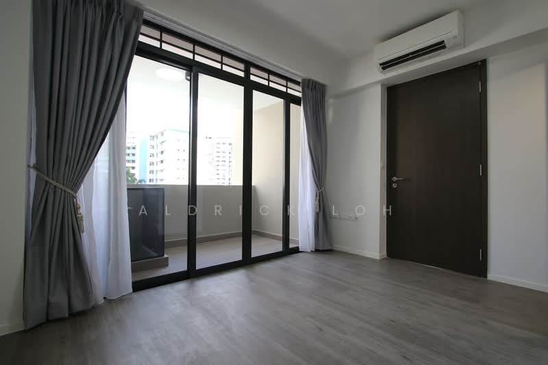 Avenue South Residence Condominium For Sale at S$ 1,080,000 | PropertyGuru Singapore - Balcony