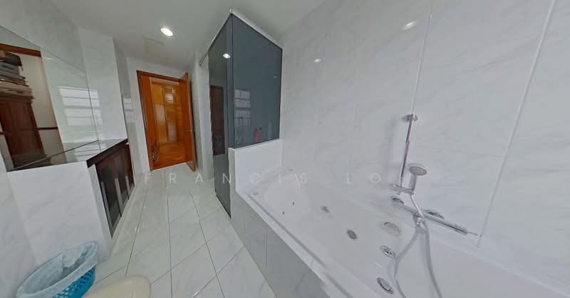 Eastwood R oad Semi-Detached House For Sale at S$ 4,088,000 | PropertyGuru Singapore - Bathroom