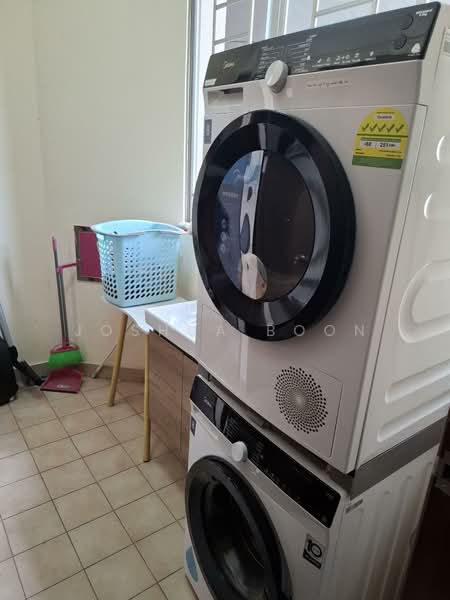 Summerdale, 2 Boon Lay Drive, Room Rental, 120 sqft, Condominium For Rent, by Joshua Boon, 500081818 - Interior - PropertyGuru.com.sg