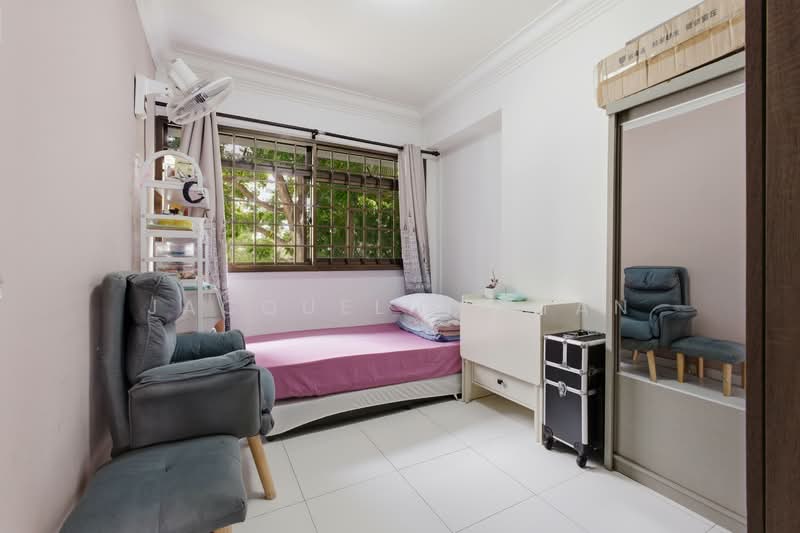 711 Woodlands Drive 70 HDB Flat For Sale at S$ 699,000 | PropertyGuru Singapore - Common Room 3