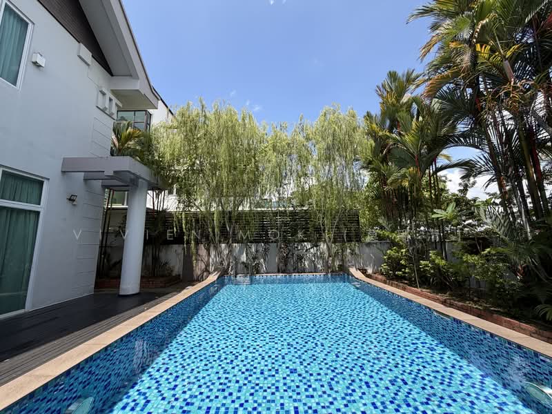 3-Storey Bungalow Near Singapore American School, Woodgrove Avenue, 5 Bedrooms, 6,500 sqft, Bungalow House For Rent, by Vivien Mok (莫琍清), 500081832 - Swimming Pool - PropertyGuru.com.sg