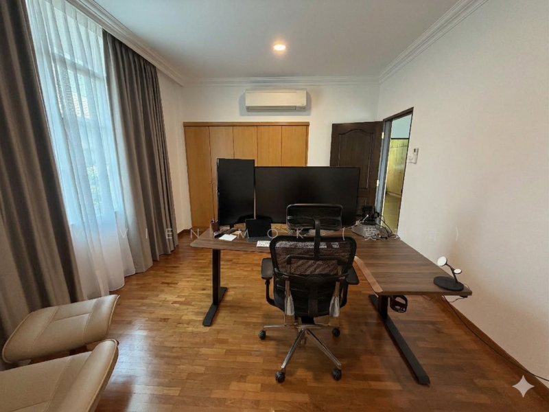 3-Storey Bungalow Near Singapore American School, Woodgrove Avenue, 5 Bedrooms, 6,500 sqft, Bungalow House For Rent, by Vivien Mok (莫琍清), 500081832 - Study - PropertyGuru.com.sg