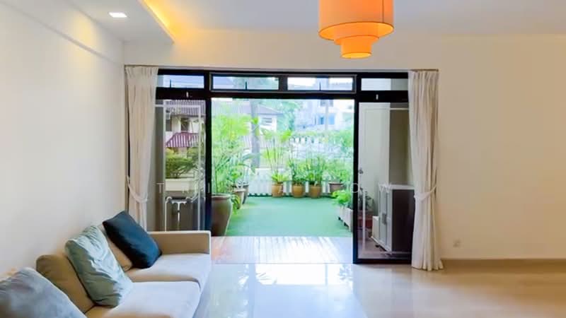 Pinewood Gardens Condominium For Sale at S$ 4,300,000 | PropertyGuru Singapore - Living Room