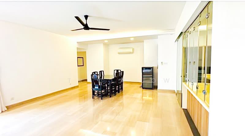 Pinewood Gardens Condominium For Sale at S$ 4,300,000 | PropertyGuru Singapore - Dining Room