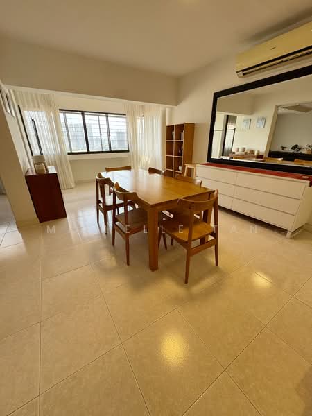 Braddell View Apartment For Sale at S$ 1,900,000 | PropertyGuru Singapore - Dining Room