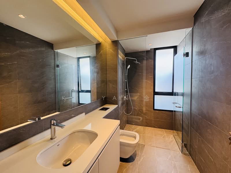 Brand New with pool & Jacuzzi, 5 levels with lift for Muti-generation Terraced House For Sale at S$ 9,580,000 | PropertyGuru Singapore - Bathroom