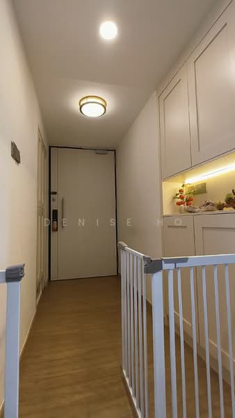 Central Green Condominium For Sale at S$ 2,860,000 | PropertyGuru Singapore - Entrance