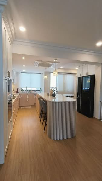Central Green, 3 Jalan Membina, 4 Bedrooms, 1,528 sqft, Condominium For Sale, by Denise Ho, 500081897 - Kitchen - PropertyGuru.com.sg