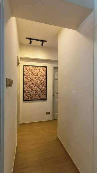 Central Green, 3 Jalan Membina, 4 Bedrooms, 1,528 sqft, Condominium For Sale, by Denise Ho, 500081897 - Corridor - PropertyGuru.com.sg