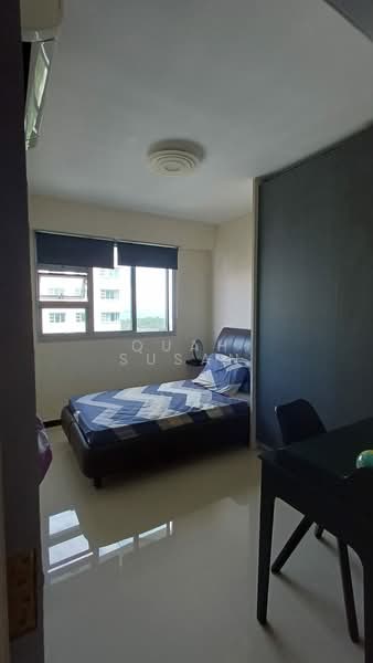 90A Telok Blangah Street 31, 90A Telok Blangah Street 31, 3 Bedrooms, 1,001 sqft, HDB Flat For Sale, by Quah Susan, 500081935 - Bedroom 3 & exterior view - PropertyGuru.com.sg
