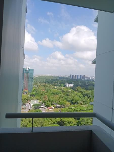 90A Telok Blangah Street 31, 90A Telok Blangah Street 31, 3 Bedrooms, 1,001 sqft, HDB Flat For Sale, by Quah Susan, 500081935 - Lovely view at entrance to apartment - PropertyGuru.com.sg