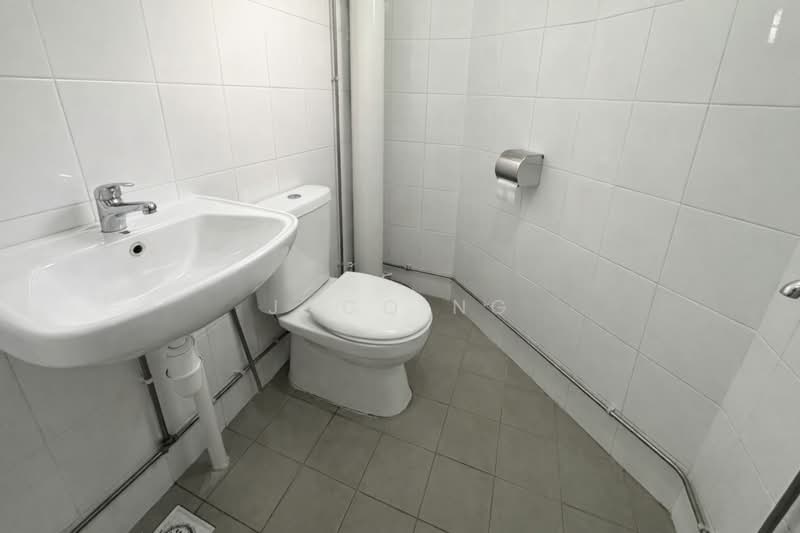 666 Yishun Avenue 4, 666 Yishun Avenue 4, 1 Bedroom, 441 sqft, HDB Flat For Rent, by Jacq Ng, 500081954 - Bathroom - PropertyGuru.com.sg