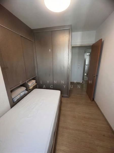 420 Clementi Avenue 1 HDB Flat For Sale at S$ 1,150,000 | PropertyGuru Singapore - Bedroom