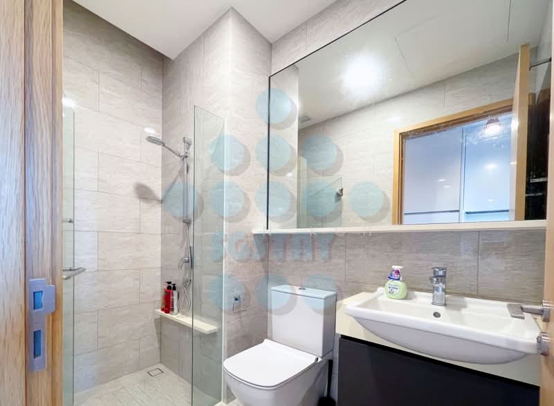 City Gate Apartment For Sale at S$ 1,590,000 | PropertyGuru Singapore - Bathroom