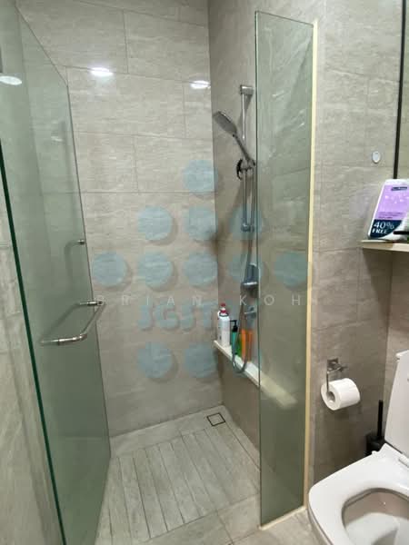 City Gate Apartment For Sale at S$ 1,590,000 | PropertyGuru Singapore - Bathroom