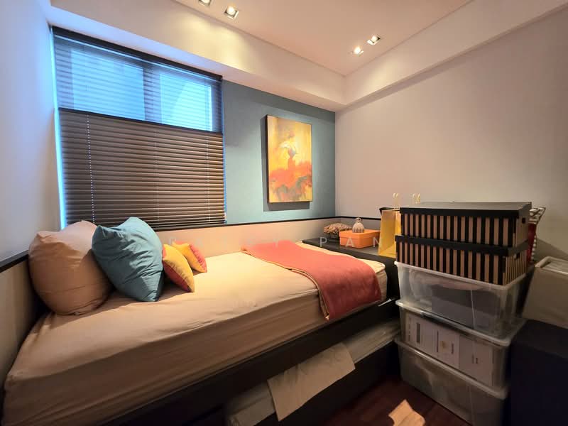 J Gateway Condominium For Sale at S$ 2,700,000 | PropertyGuru Singapore