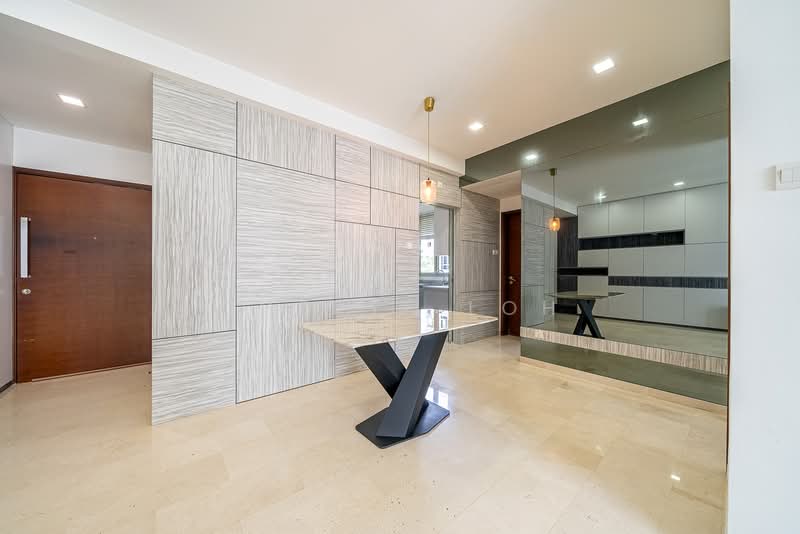 Shanghai One Apartment For Sale at S$ 1,750,000 | PropertyGuru Singapore - Entrance