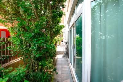 For Sale - 2.5 Storey Semi D in a Beautiful and Quiet Estate