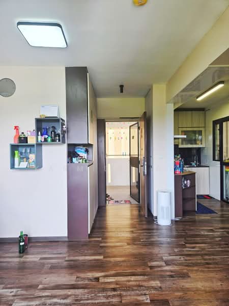 467A Bukit Batok West Avenue 9 HDB Flat For Sale at S$ 540,000 | PropertyGuru Singapore - Interior