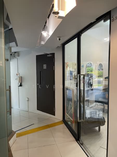 Thomson V Two, 11 Sin Ming Road, 431 sqft, Mall Shop For Sale, by Steven Liu, 500082021 - Entrance - CommercialGuru.com.sg