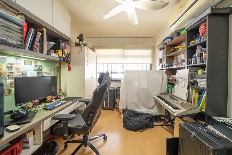 637 Pasir Ris Drive 1 HDB Flat For Sale at S$ 750,000 | PropertyGuru Singapore - Bedroom
