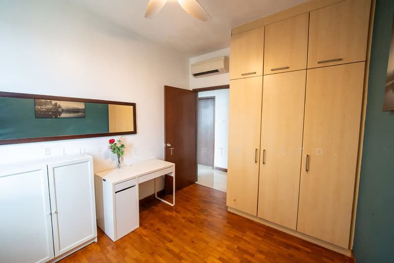 Rosewood Condominium For Sale at S$ 1,380,000 | PropertyGuru Singapore - Bedroom