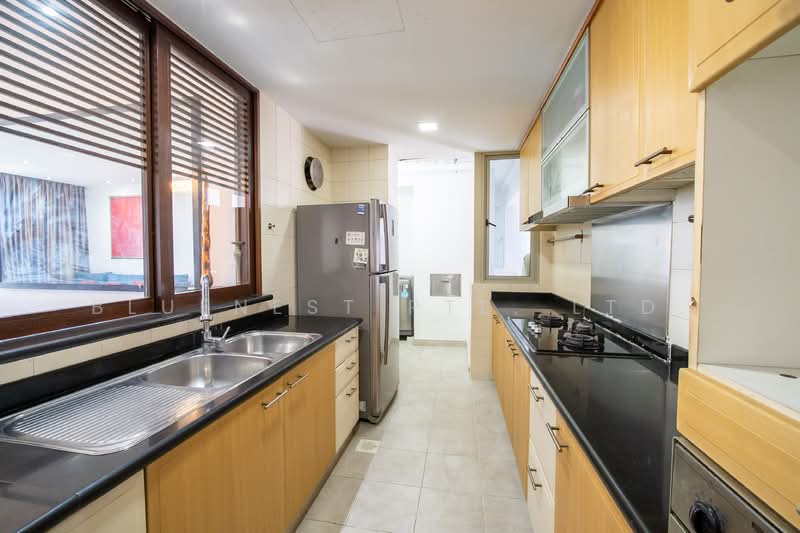 Rosewood Condominium For Sale at S$ 1,380,000 | PropertyGuru Singapore - Kitchen