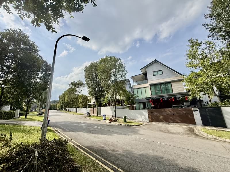 Beautiful 3 Storeys Bungalow Enjoy the lush trails of the Bukit Timah Nature Reserve, , 6 Bedrooms, 9,210 sqft, Bungalow House For Rent, by Jeslyn Lim 林瑞香, 500082076 - Exterior - PropertyGuru.com.sg