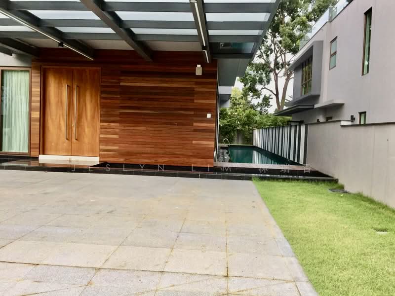 Beautiful 3 Storeys Bungalow Enjoy the lush trails of the Bukit Timah Nature Reserve, , 6 Bedrooms, 9,210 sqft, Bungalow House For Rent, by Jeslyn Lim 林瑞香, 500082076 - Exterior - PropertyGuru.com.sg