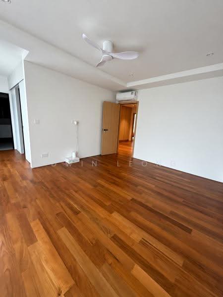 Golden Hill Estate, Li Hwan Drive, Hougang / Punggol / Sengkang, 6 Bedrooms, 5,500 sqft, Semi-Detached House For Sale, by Edwin Leong, 500082088 - Master Bedroom - PropertyGuru.com.sg