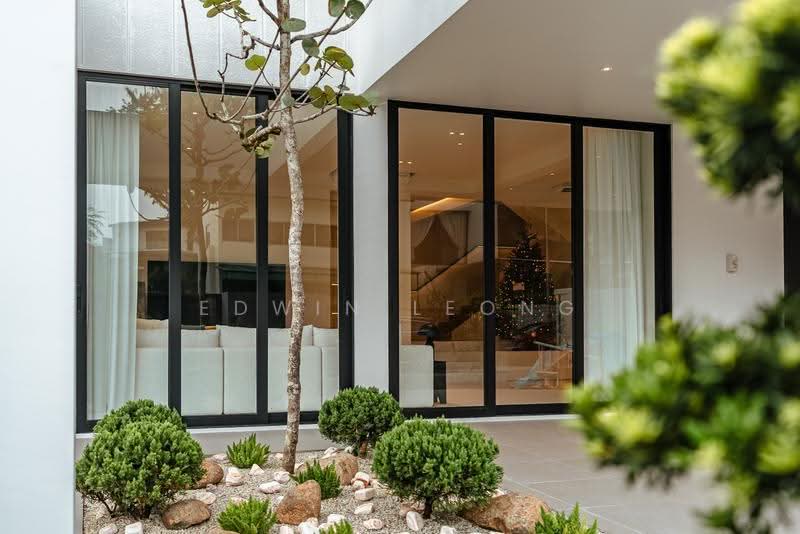 Golden Hill Estate, Li Hwan Drive, Hougang / Punggol / Sengkang, 6 Bedrooms, 5,500 sqft, Semi-Detached House For Sale, by Edwin Leong, 500082088 - Living Room - PropertyGuru.com.sg
