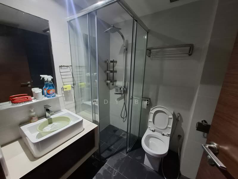 Vibes @ Upper Serangoon, 488 Upper Serangoon Road, 1 Bedroom, 410 sqft, Apartment For Rent, by Addy Bu, 500082111 - Bathroom - PropertyGuru.com.sg