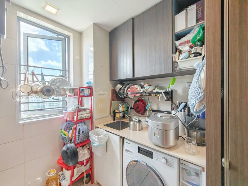 Forest Woods Condominium For Sale at S$ 1,728,000 | PropertyGuru Singapore - Kitchen