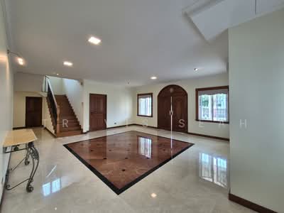 For Rent - Frankel Estate