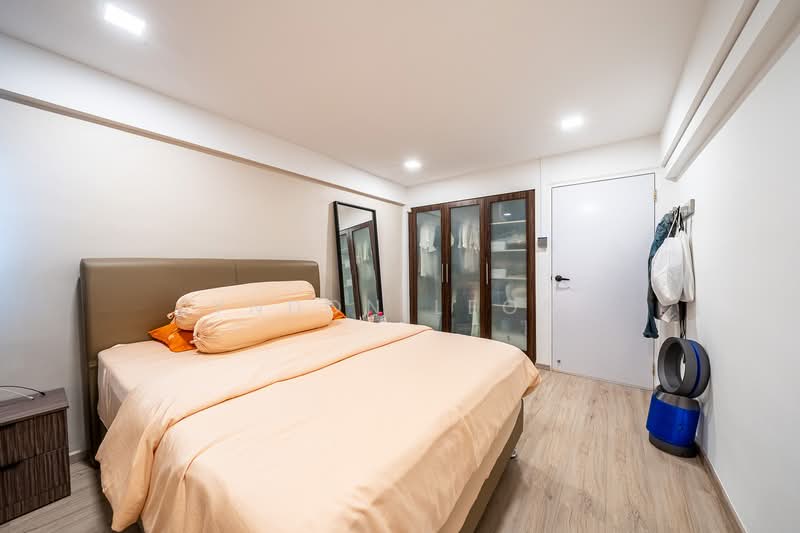 226B Ang Mo Kio Avenue 1 HDB Flat For Sale at S$ 438,000 | PropertyGuru Singapore - Bedroom