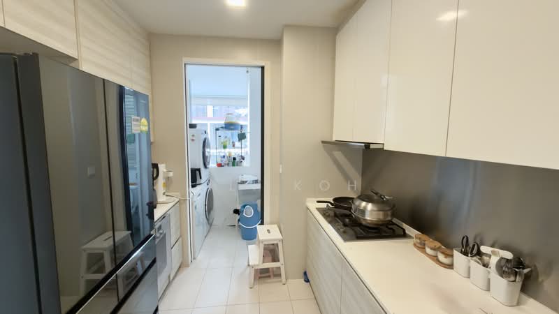 Buckley Classique, 11 Buckley Road, 4 Bedrooms, 3,562 sqft, Condominium For Rent, by LiLi Koh, 500082131 - Kitchen - PropertyGuru.com.sg