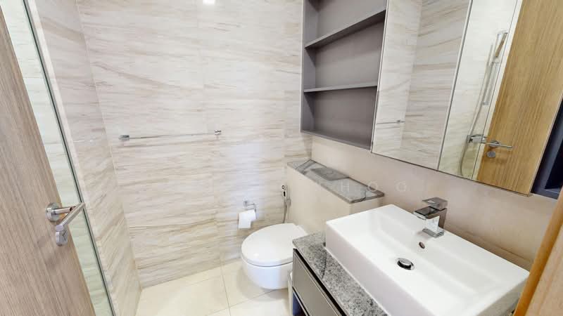 Goodwood Grand Apartment For Sale at S$ 3,750,000 | PropertyGuru Singapore - Common Bathroom