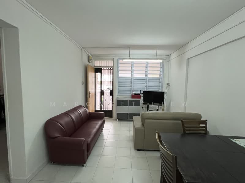 188 Bishan Street 13, 188 Bishan Street 13, Room Rental, 250 sqft, HDB Flat For Rent, by Margaret Liew, 500082137 - Living Room - PropertyGuru.com.sg