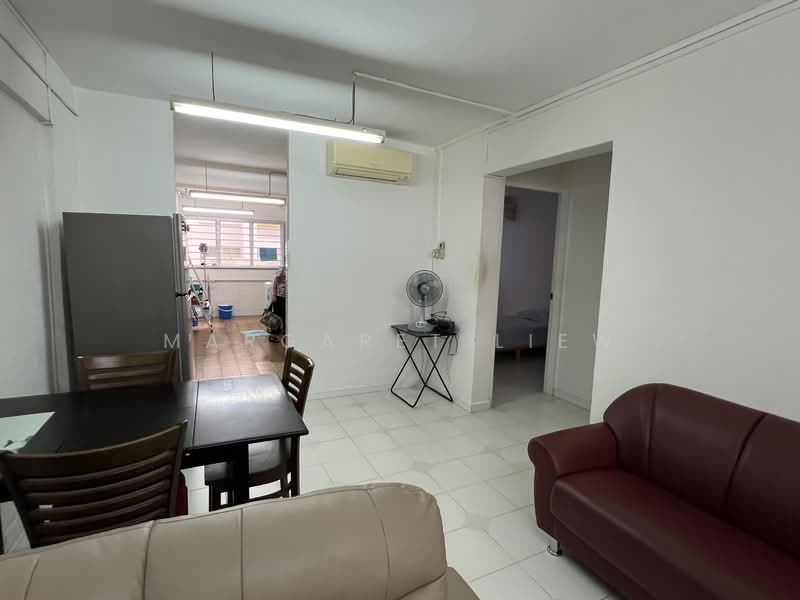 188 Bishan Street 13, 188 Bishan Street 13, Room Rental, 250 sqft, HDB Flat For Rent, by Margaret Liew, 500082137 - Living Room - PropertyGuru.com.sg