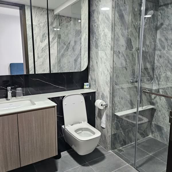 The Watergardens at Canberra Condominium For Sale at S$ 1,500,000 | PropertyGuru Singapore - Bathroom