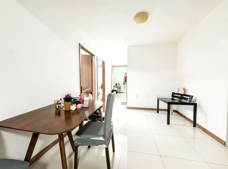 463B Bukit Batok Street 41, 463B Bukit Batok Street 41, 3 Bedrooms, 1,001 sqft, HDB Flat For Rent, by Amanda Keh, 500082168 - Dining Room - PropertyGuru.com.sg