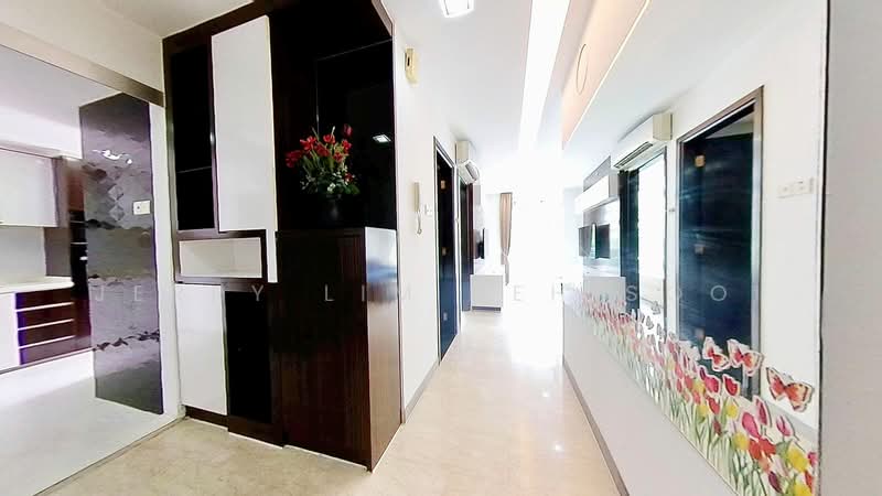 Compass Heights, 9 Sengkang Square, 1 Bedroom, 689 sqft, Condominium For Rent, by Jerry Lim Keh Sooi, 500082182 - Corridor - PropertyGuru.com.sg