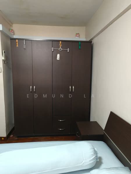 327 Hougang Avenue 5, 327 Hougang Avenue 5, Room Rental, 150 sqft, HDB Flat For Rent, by Edmund Lai, 500082189 - Bedroom - PropertyGuru.com.sg