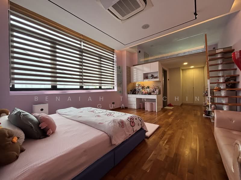 3.5 Storey, 8 Bedrooms, 7 toilets with Lift and Solar panels Semi-Detached Semi-Detached House For Sale at S$ 8,900,000 | PropertyGuru Singapore - Bedroom