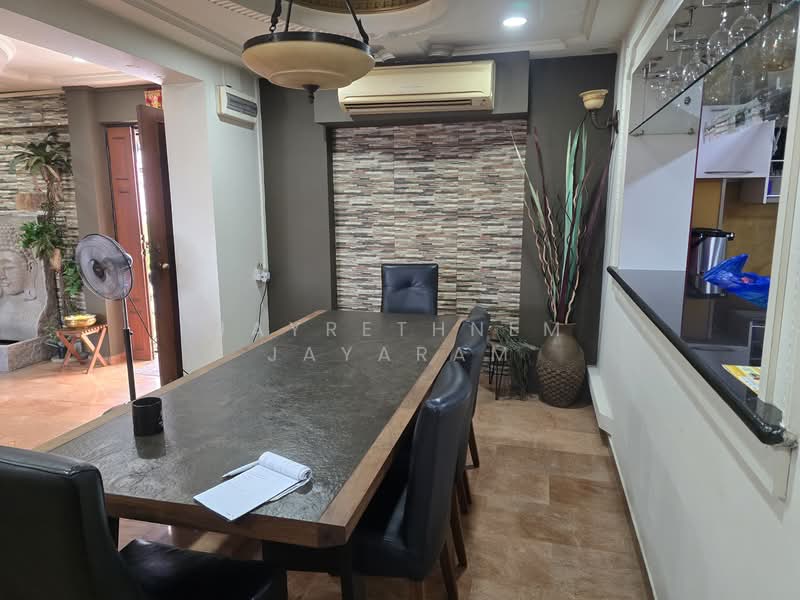 797 Woodlands Drive 72, 797 Woodlands Drive 72, Room Rental, 50 sqft, HDB Flat For Rent, by Jayrethnem Jayaram, 500082209 - Dining Room - PropertyGuru.com.sg