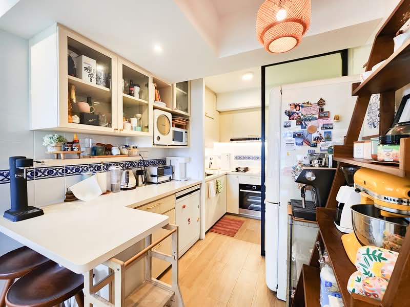 93 Dawson Road HDB Flat For Sale at S$ 1,700,000 | PropertyGuru Singapore - Kitchen