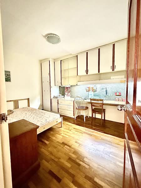 Pandan Valley Condominium For Sale at S$ 2,500,000 | PropertyGuru Singapore - Bedroom