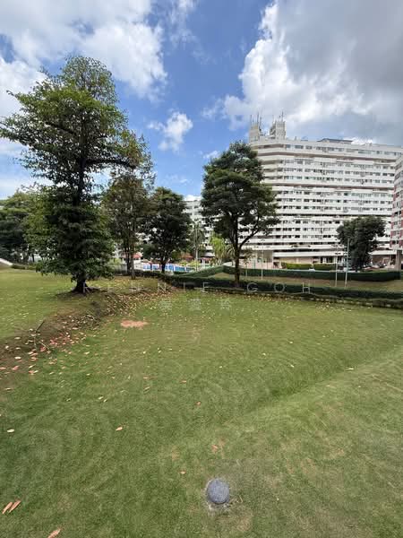 Pandan Valley Condominium For Sale at S$ 2,500,000 | PropertyGuru Singapore - Exterior